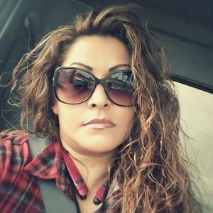 Meet your Posher, Marisela